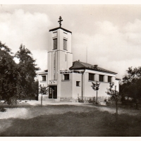 Sbor Církve čs. husitské z r. 1932, zasvěcený J. A. Komenskému (sbírka Petra Mlejnka)