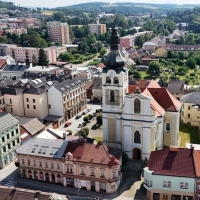 Kostel Narození Panny Marie v Hořicích v Podkrkonoší (foto Jaroslav Junek)